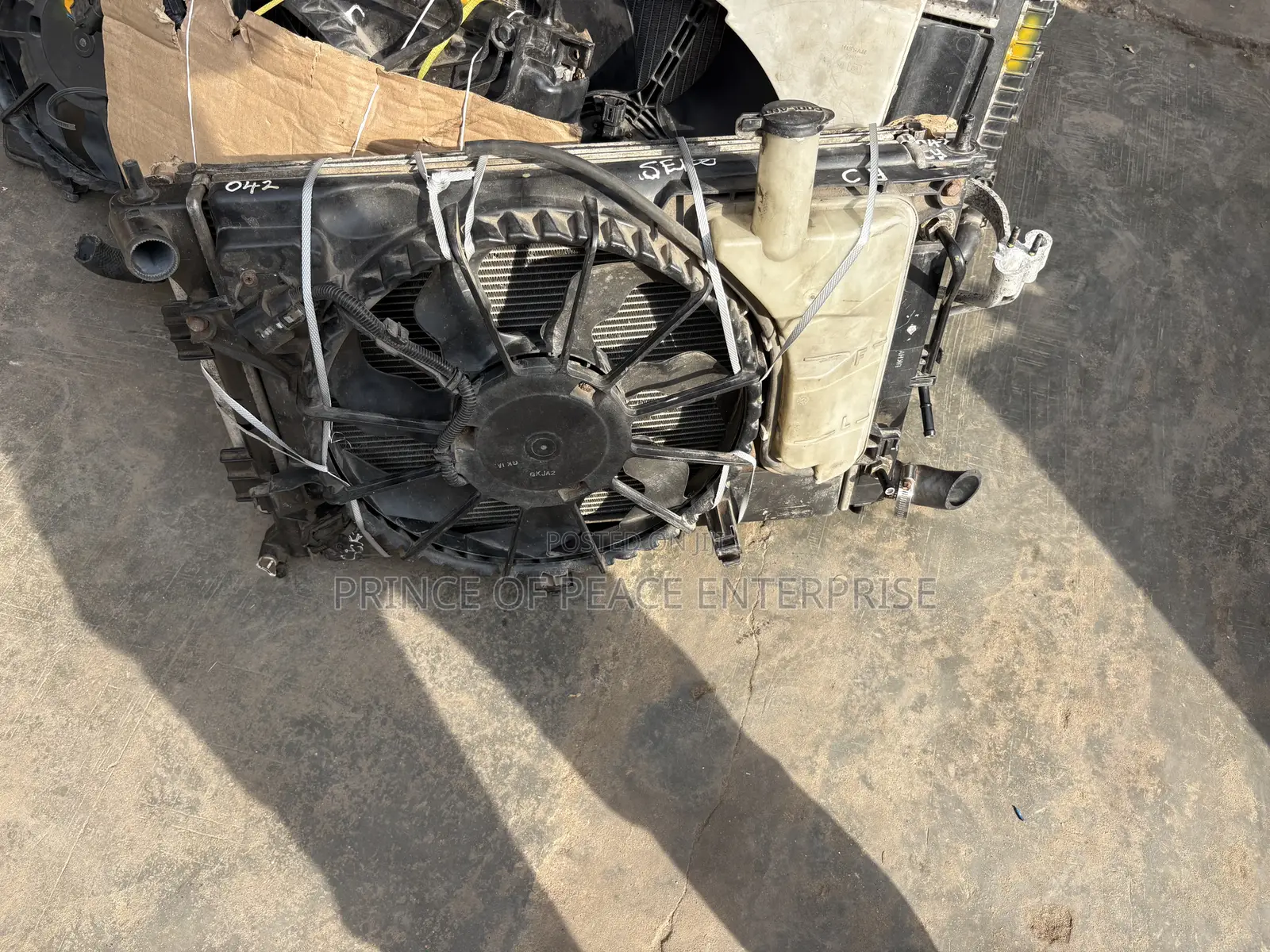 Hyundai Elantra 2012 2013 Radiator Tank, Condenser and Fan Home Used