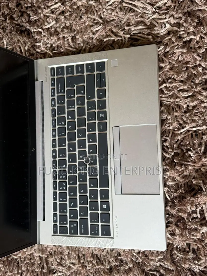 New Laptop HP EliteBook 845 G7 16GB AMD Ryzen 7 SSD 1T