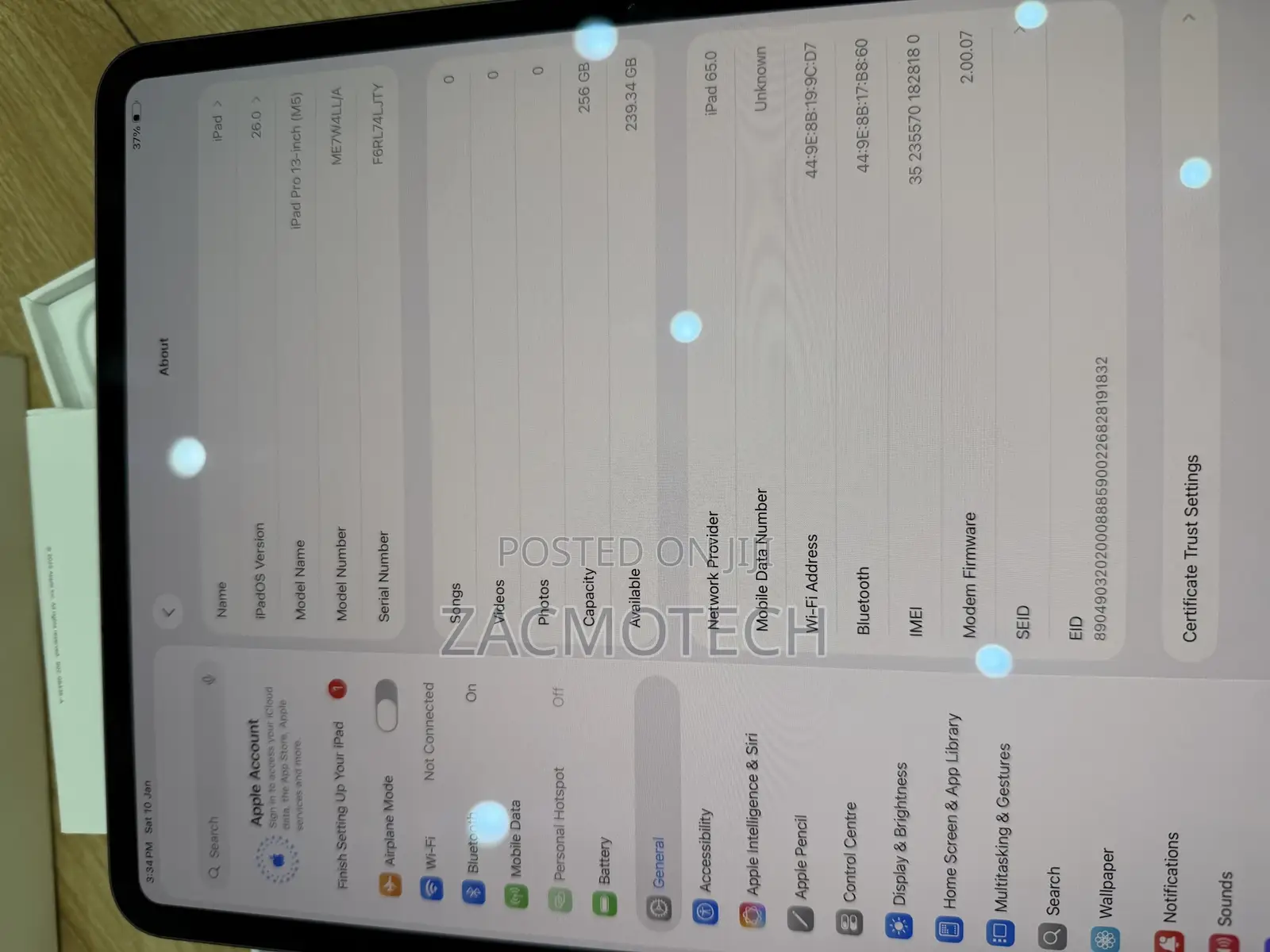 Apple iPad Pro 13 (2025) 256 GB Gray