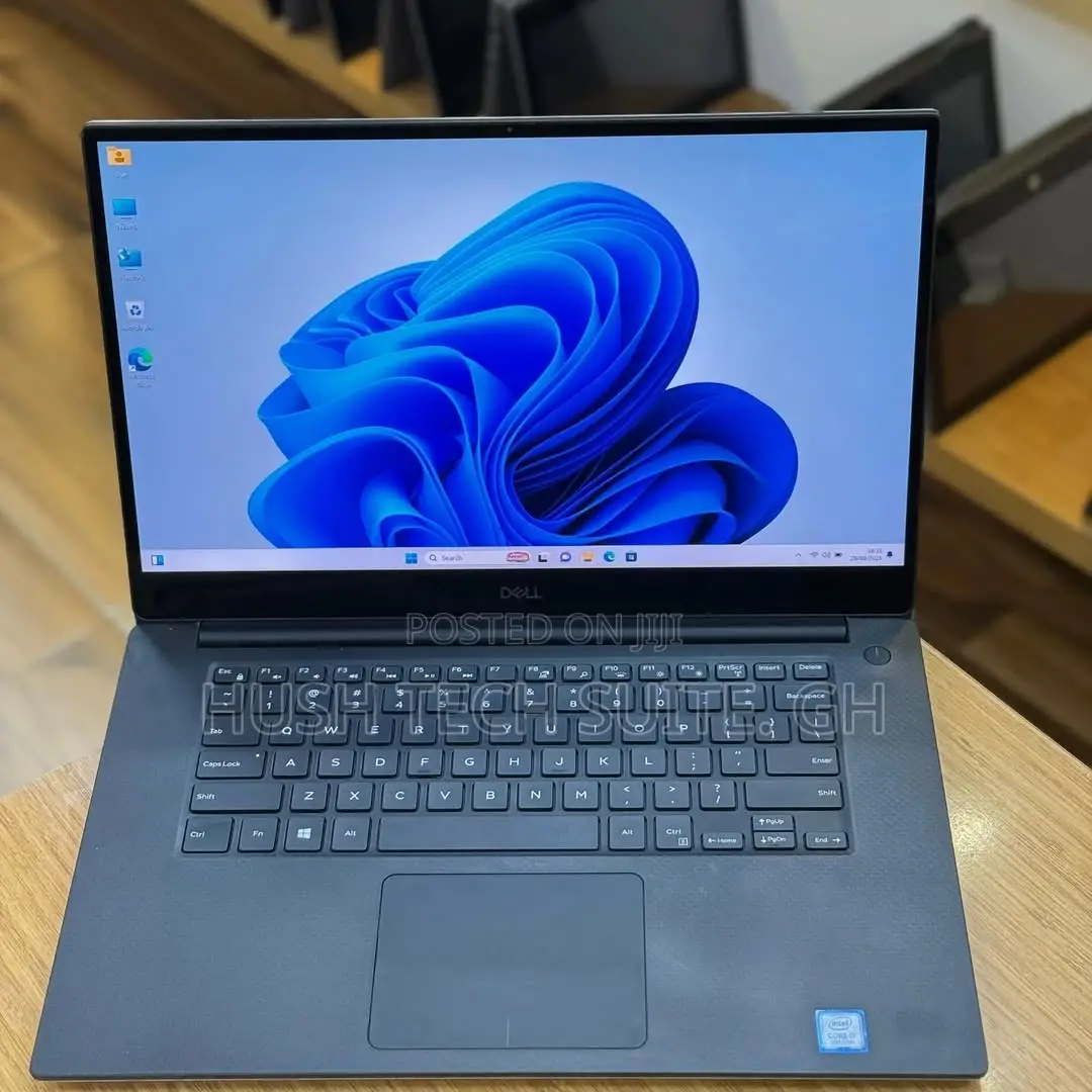 Laptop Dell Precision 15 5540 4GB Intel Core I7 SSD 512GB