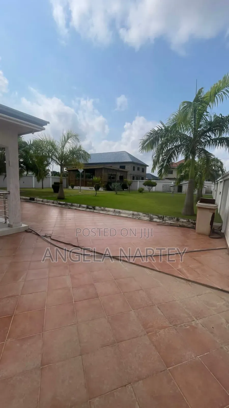 5bdrm Mansion in Kasoa for sale