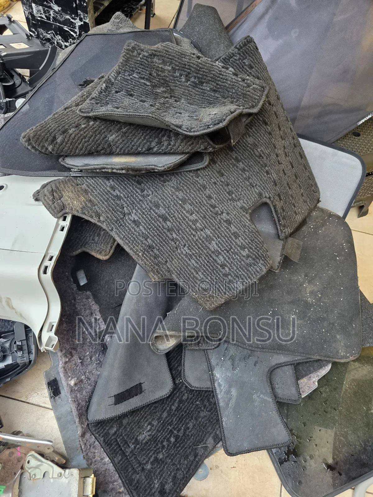 Toyota Voxy Complete Inside Carpets
