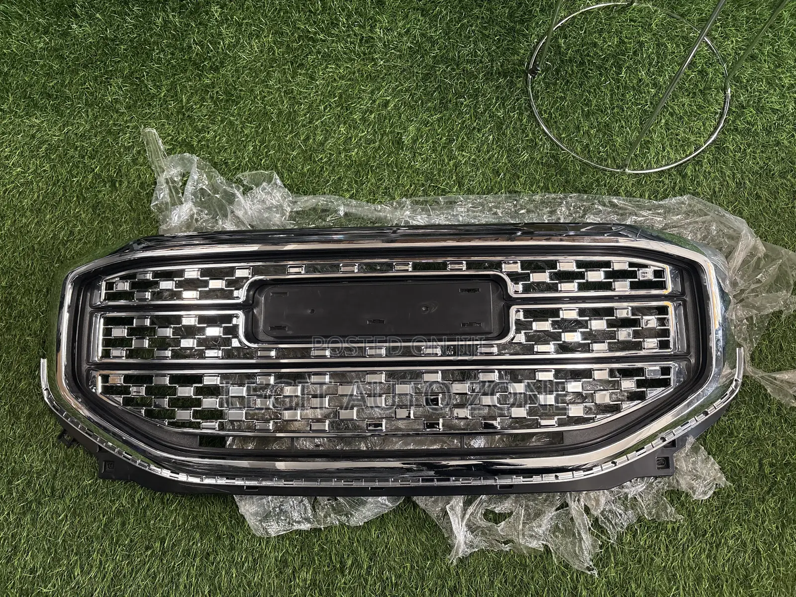 GMC Acadia 2018,2019,2020,2021, Front Shells