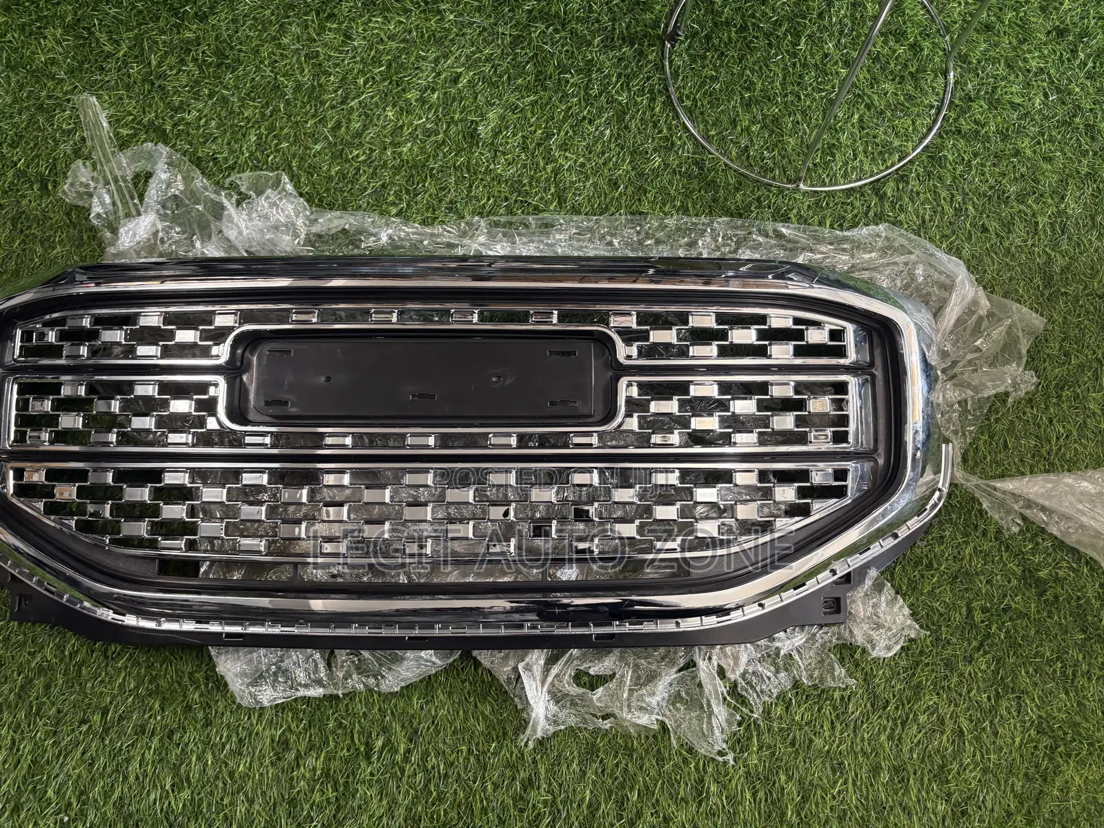 GMC Acadia 2018,2019,2020,2021, Front Shells