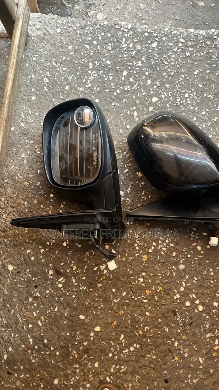 Toyota Sequoia Driving Mirror
