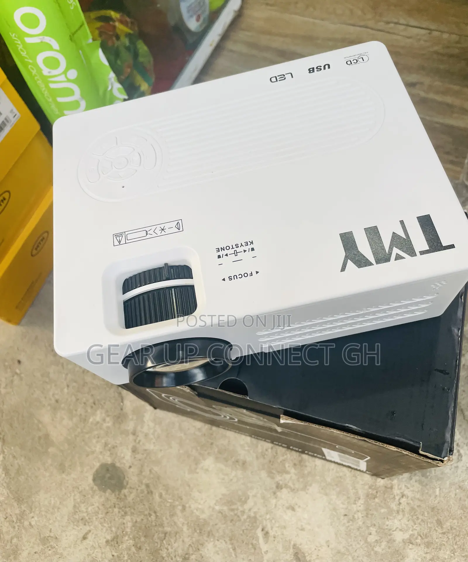 Tmy V08 Mini Led Projector With Cloth For Protection