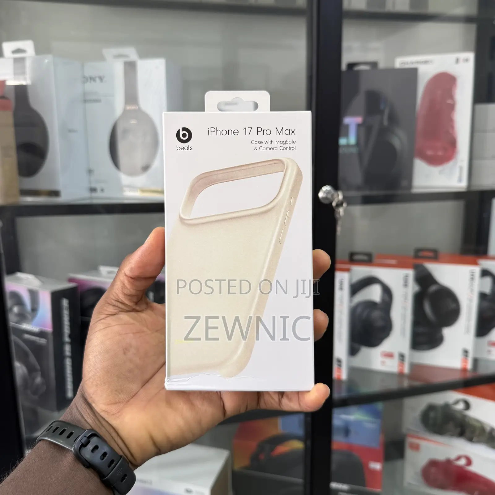 Beats iPhone 17 Pro Max Case With Magsafe and Camera Control