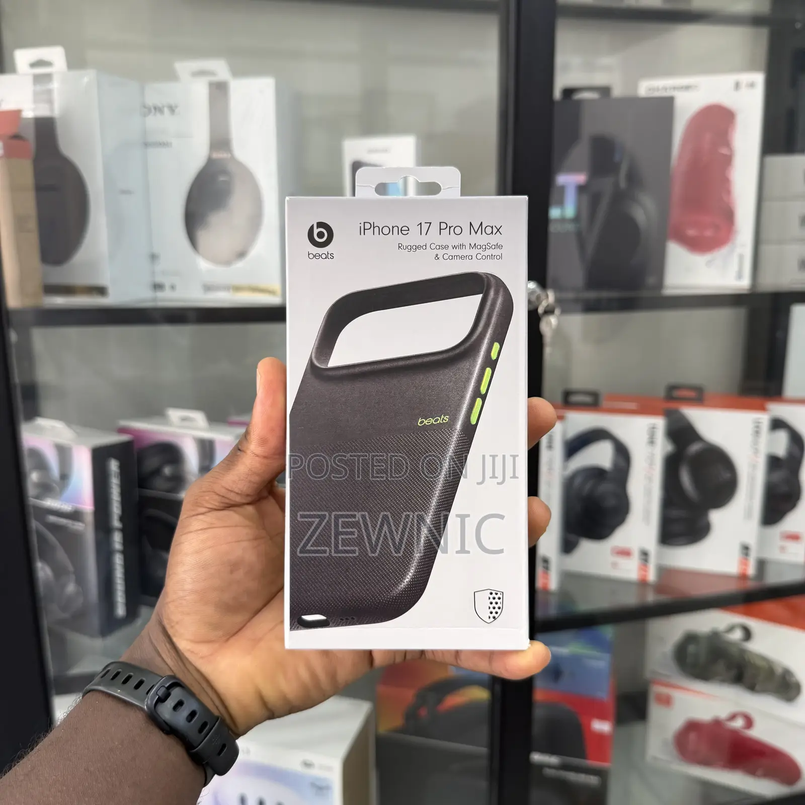 Beats iPhone 17 Pro Max Rugged Case With Magsafe and Camera Control