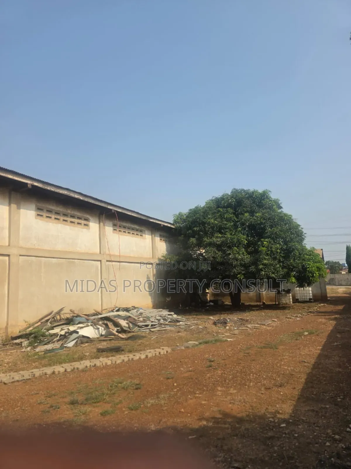 Private Compound 1500 SQM Warehouse With Offices to Let at Tema