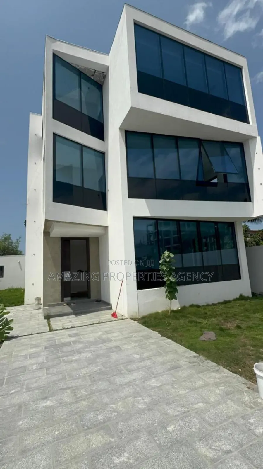 4bdrm House in East Legon for rent