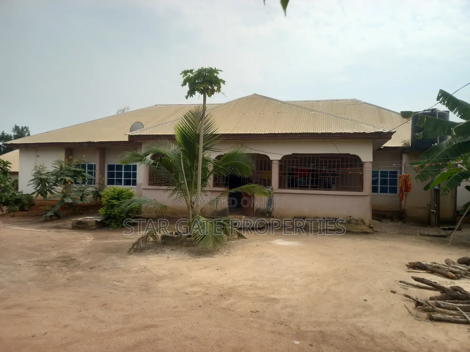 5bdrm House in Asonomaso Nkwanta, Kumasi Metropolitan for sale