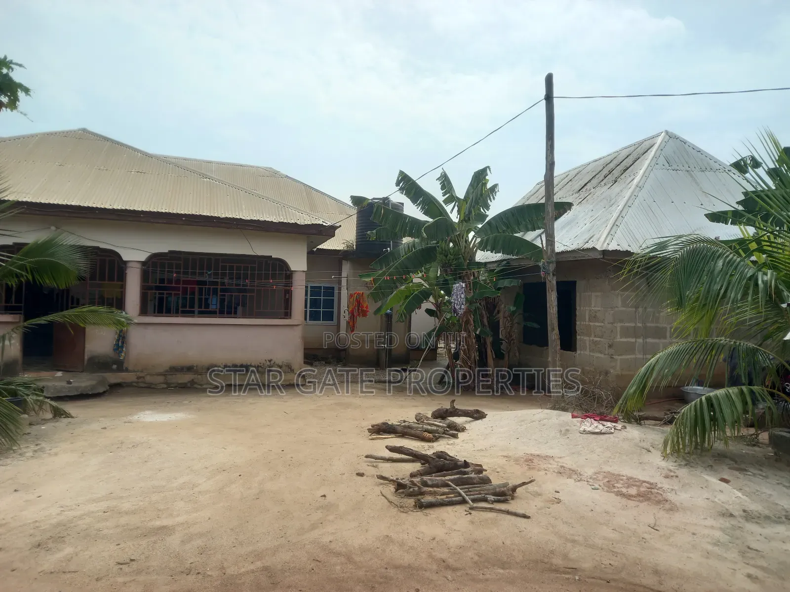 5bdrm House in Asonomaso Nkwanta, Kumasi Metropolitan for sale