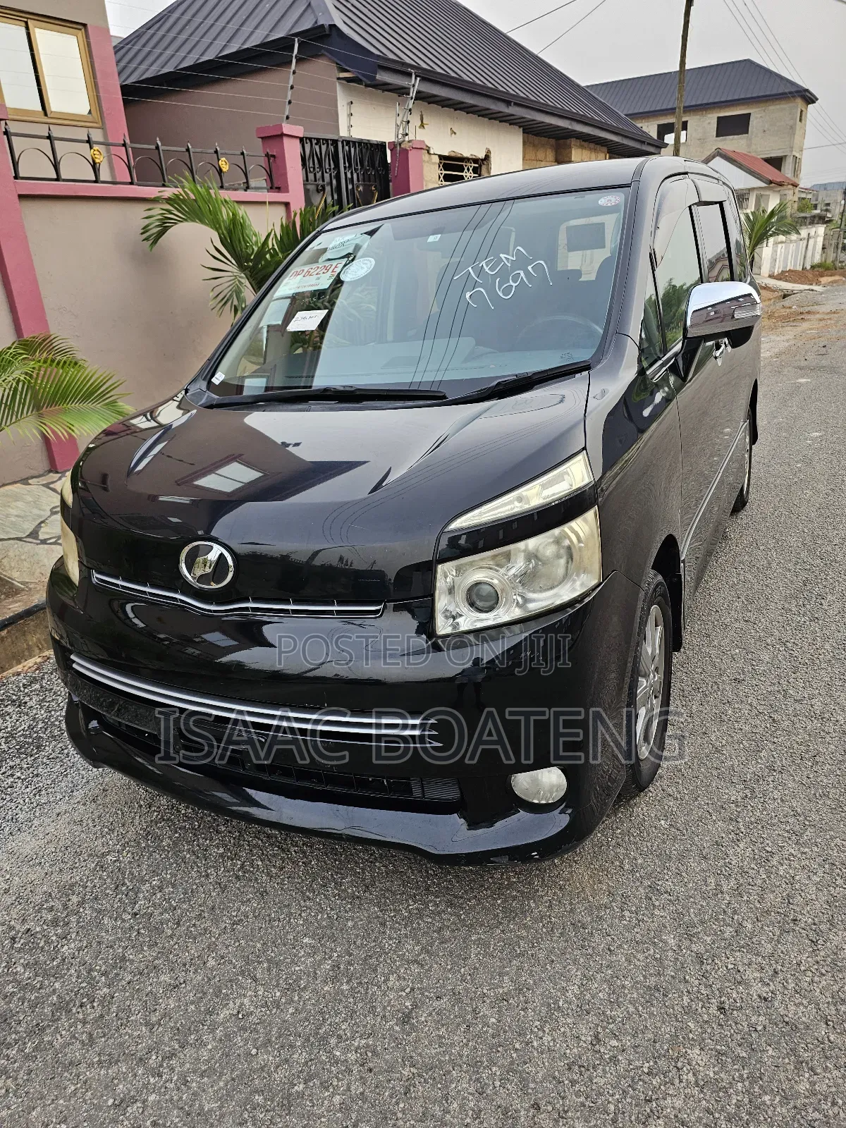 Toyota Voxy 2012 Black