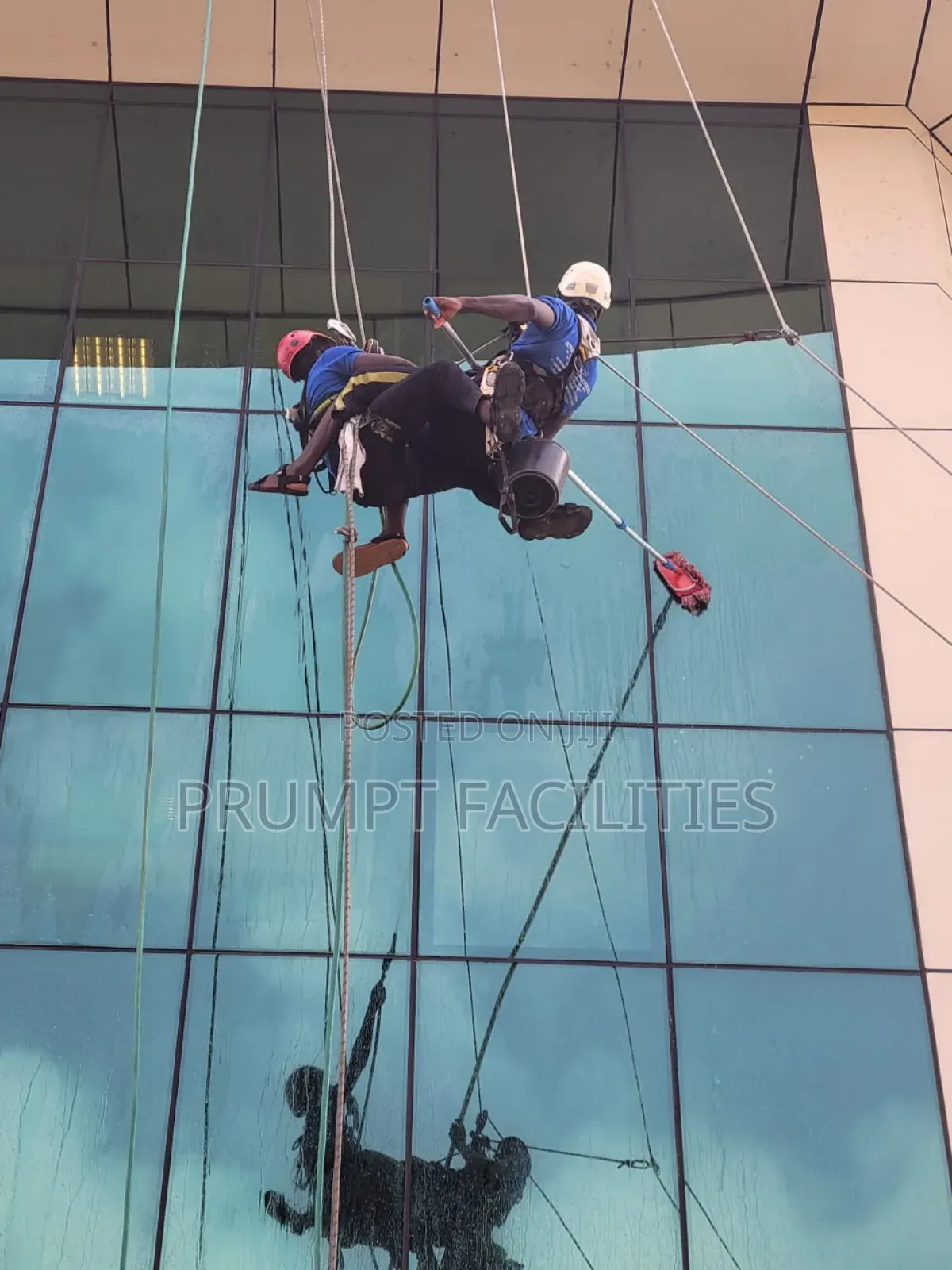 Facade or Front Glass Cleaning
