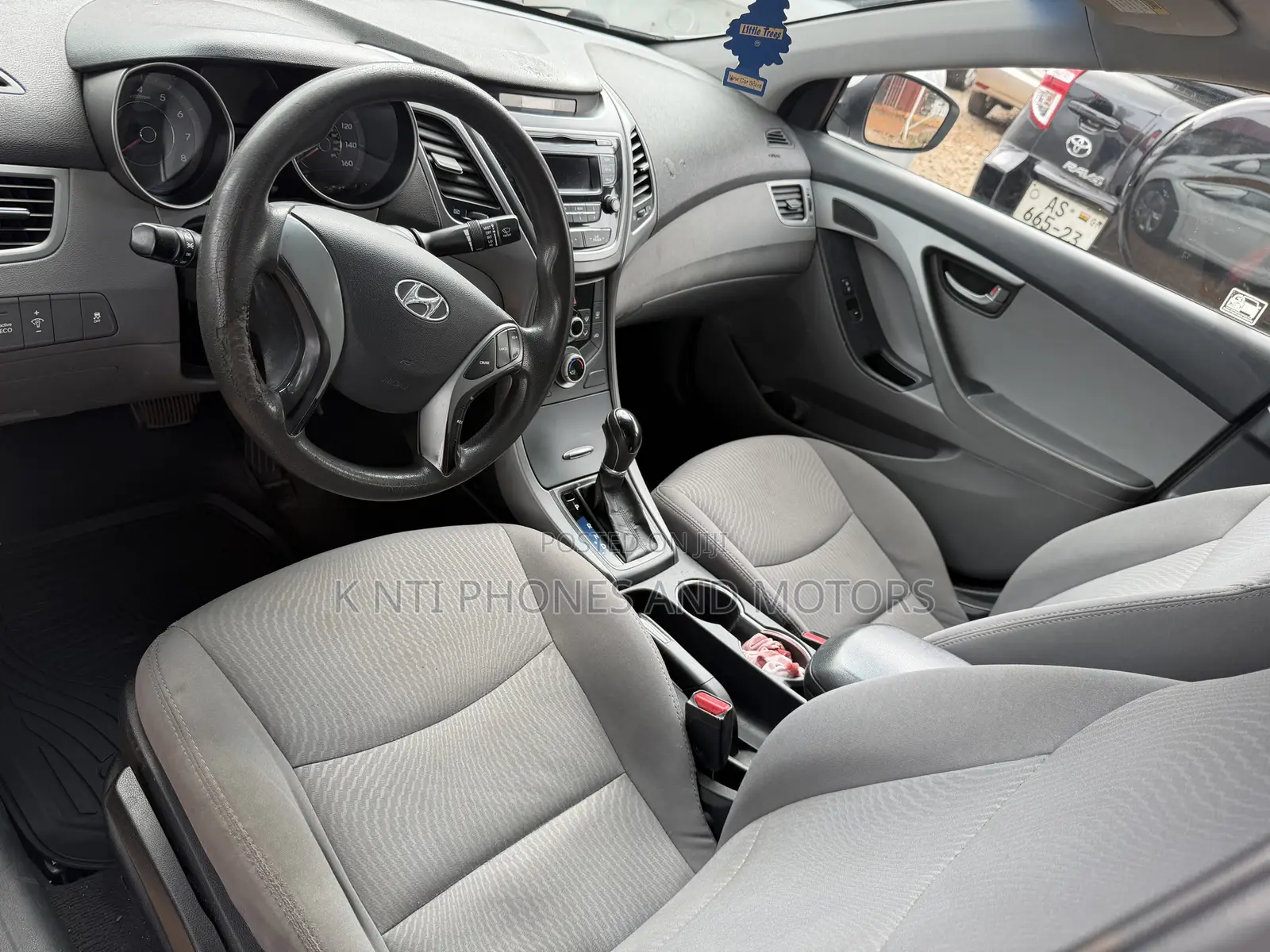 Hyundai Elantra SE Sedan FWD (1.8L 4cyl 6A) 2016 White