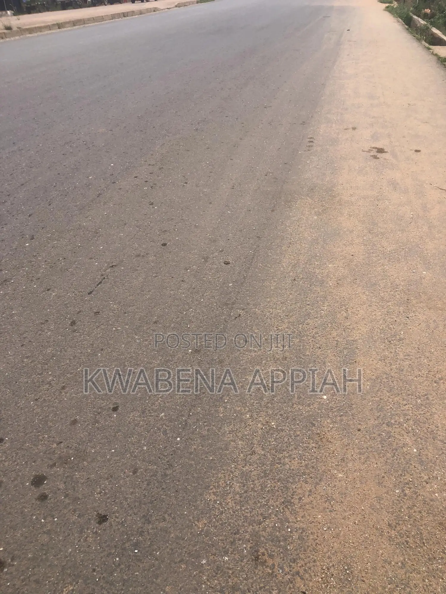 Plot of Land at Santasi Pakyi Main Road Is on Sales