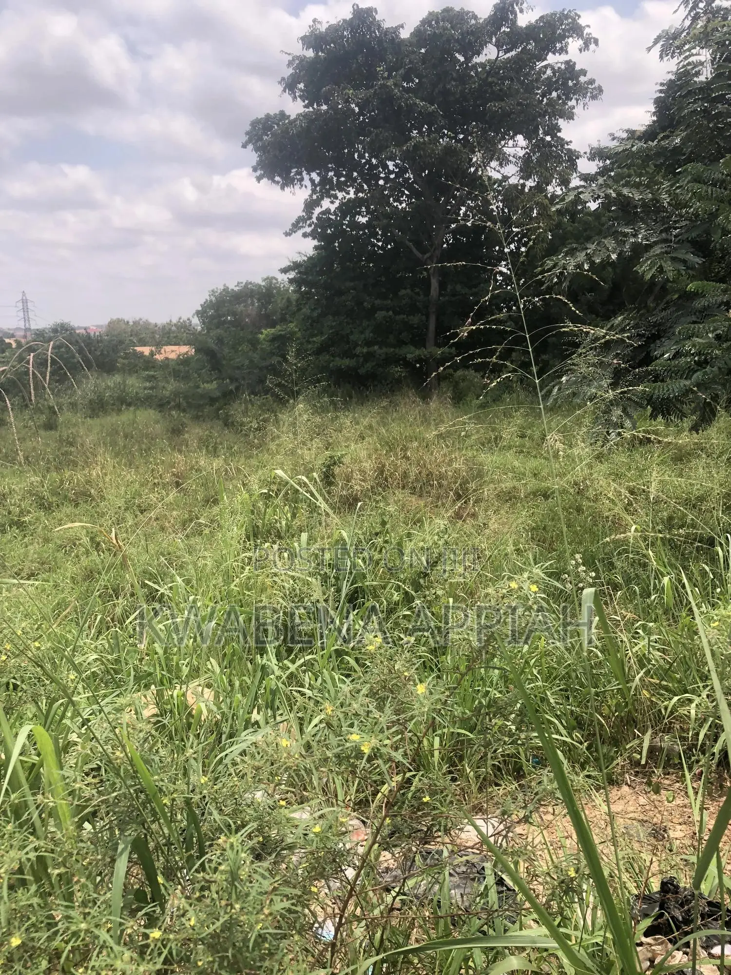 Plot of Land at Santasi Pakyi Main Road Is on Sales