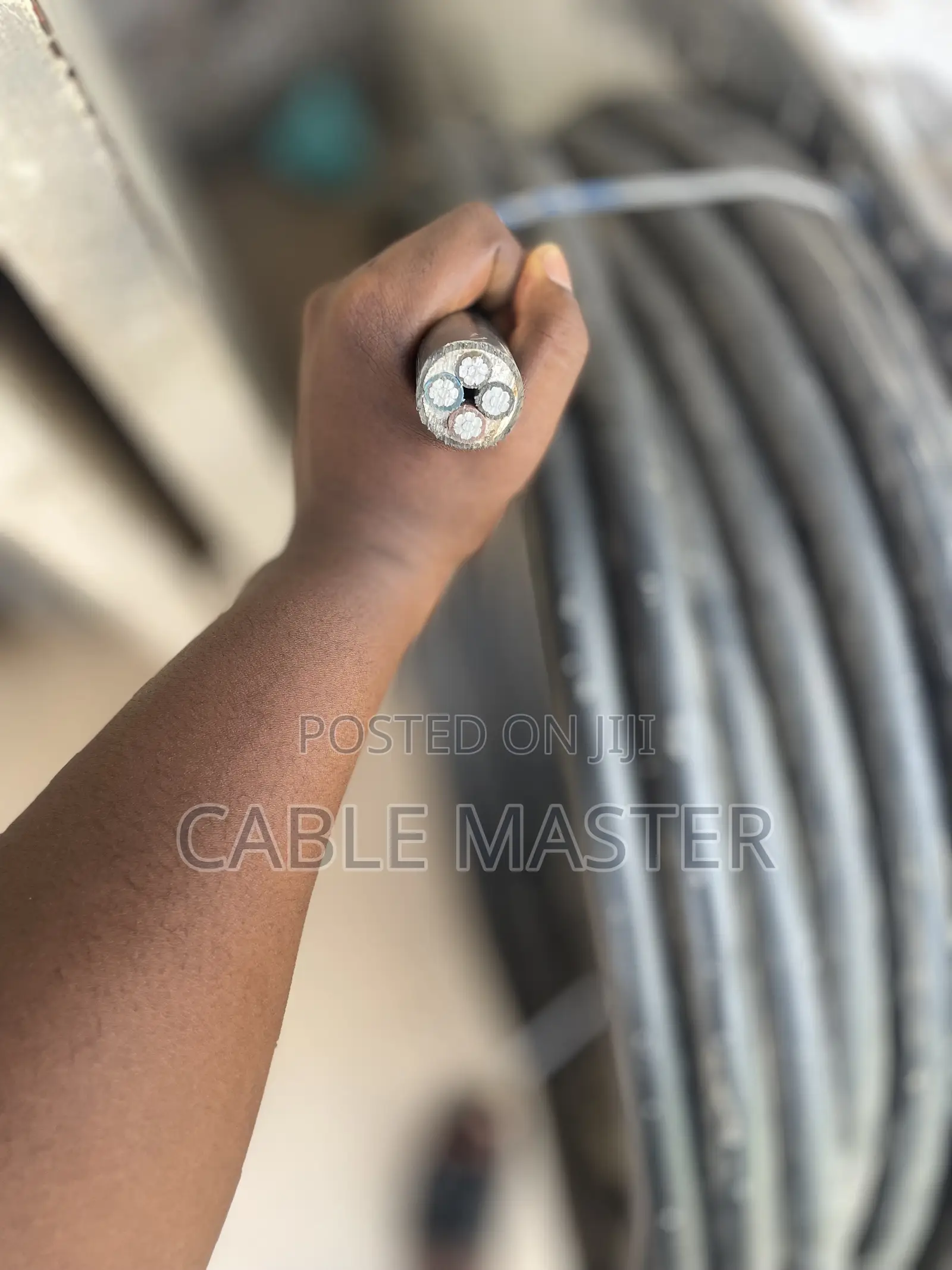 4 X 25mm Aluminum Cable Armoured