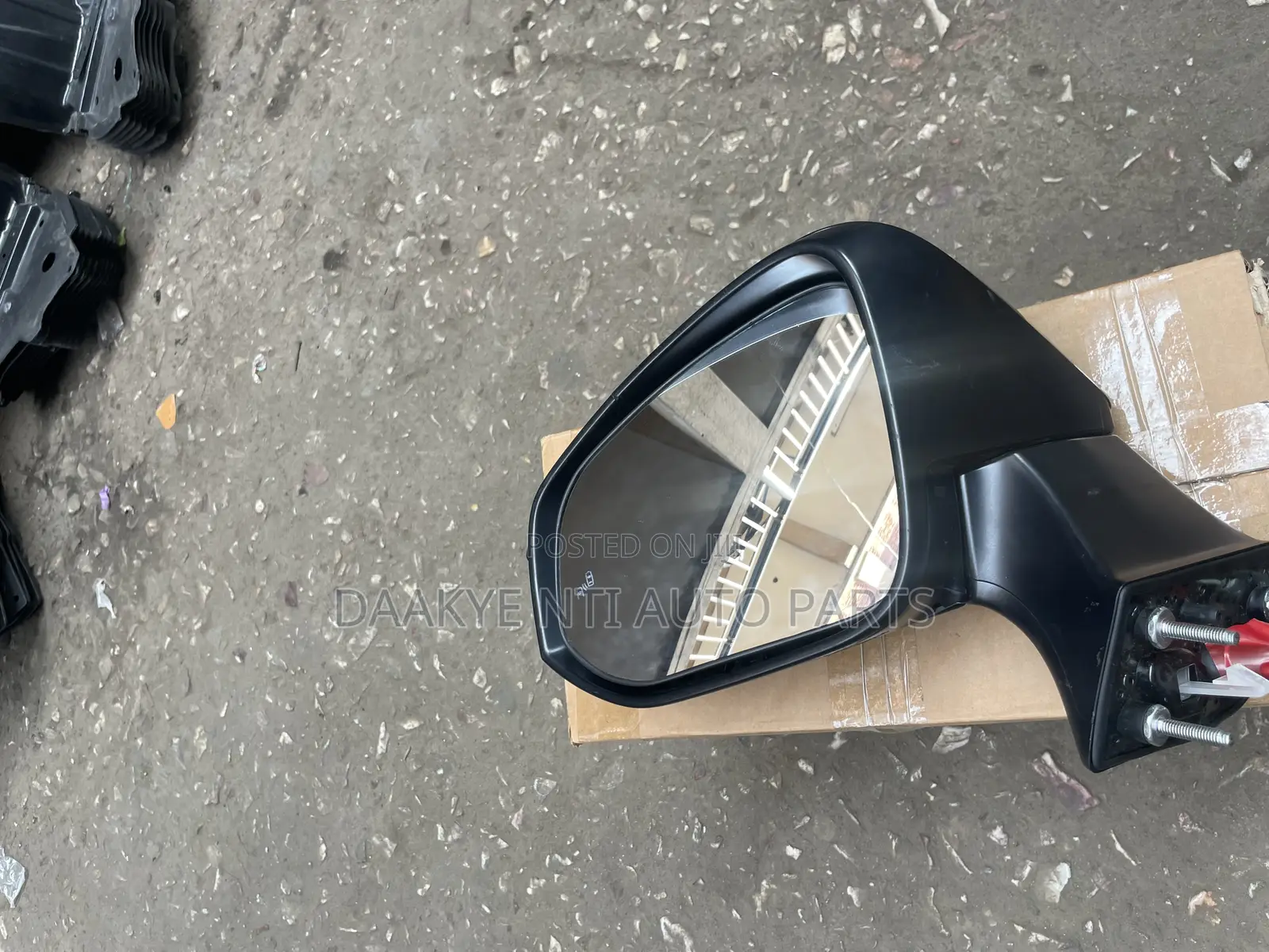 Toyota Venza 2025 Side Mirror Left