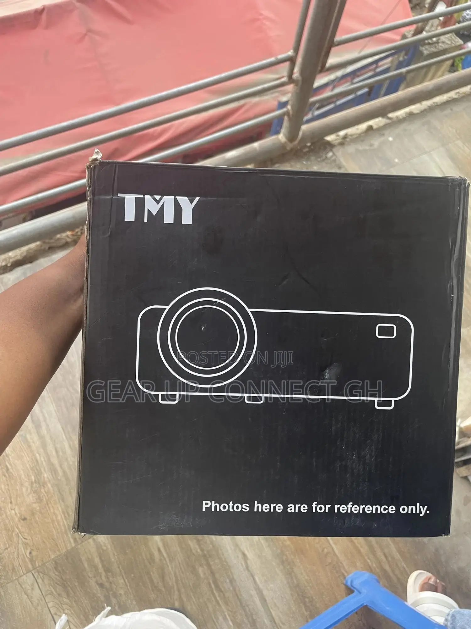 Tmy V08 Mini Led Projector With Cloth For Protection