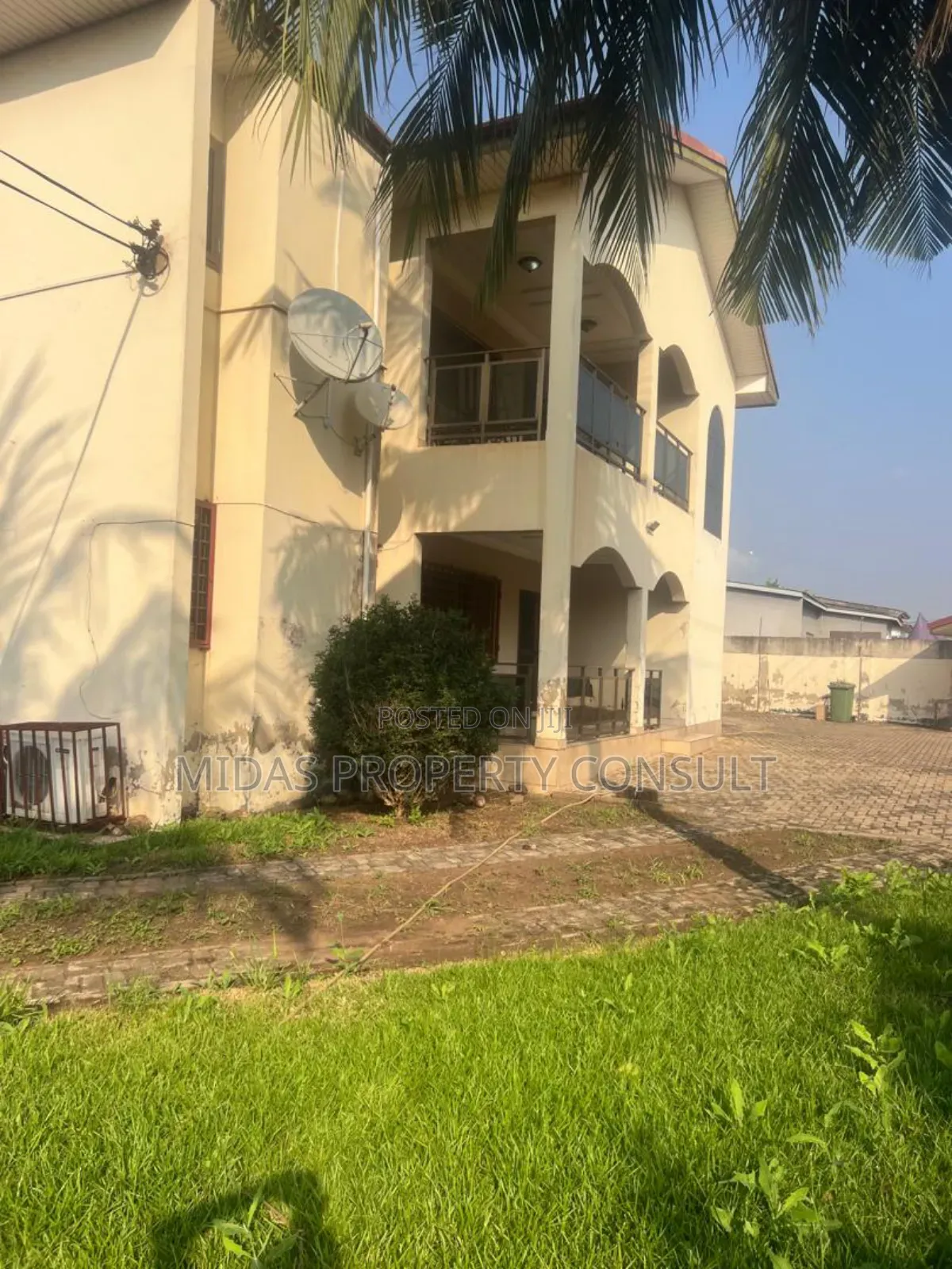 4bdrm House in Housing Down, Adenta for sale