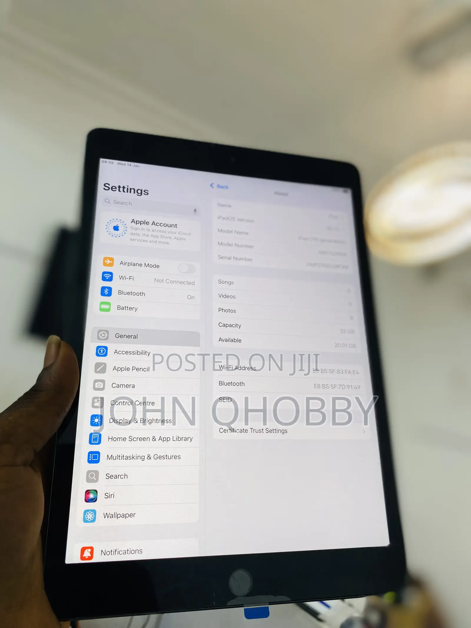 Apple iPad 10.2 (2019) 32 GB Black