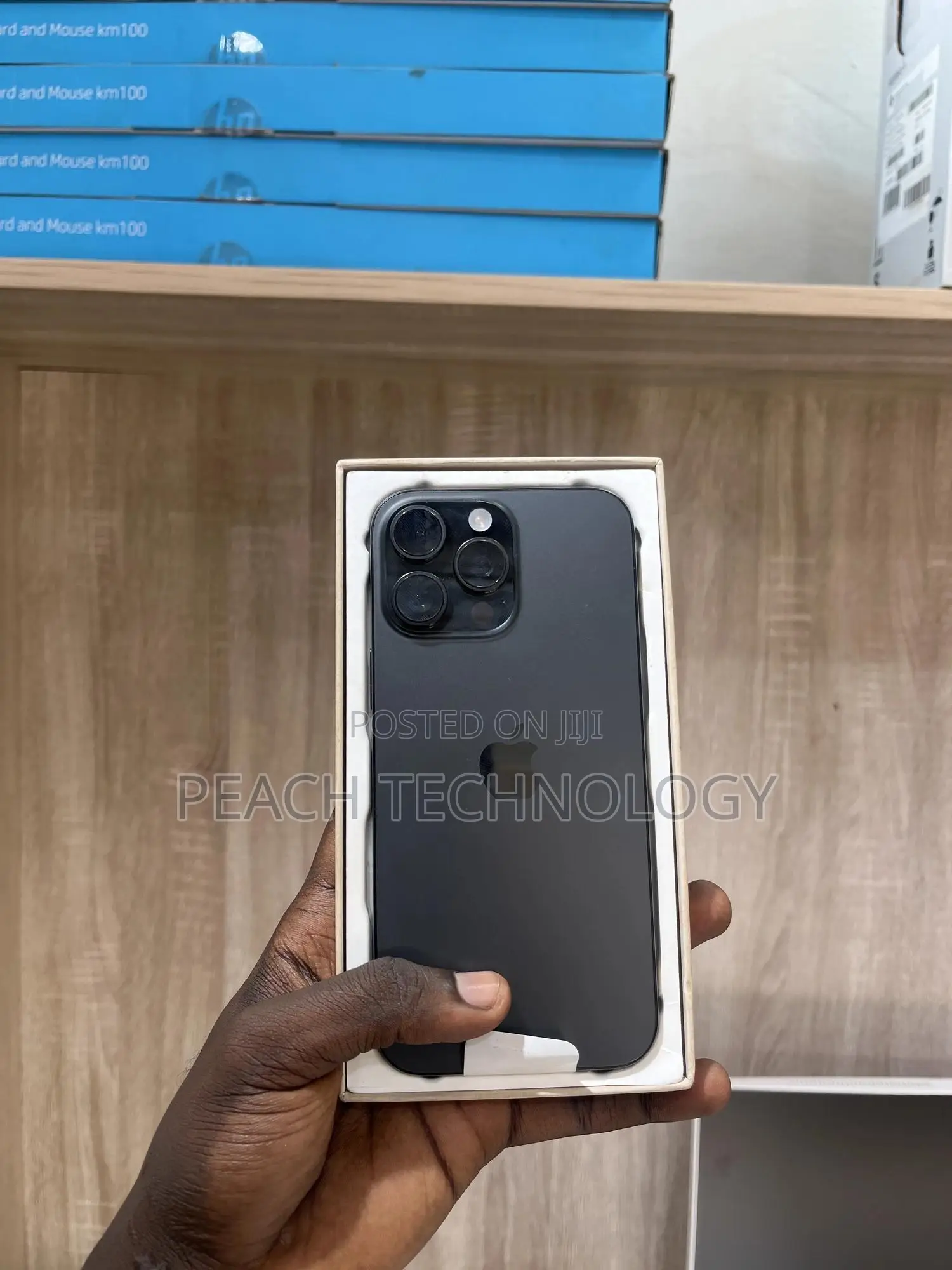 New Apple iPhone 16 Pro Max 256 GB Black