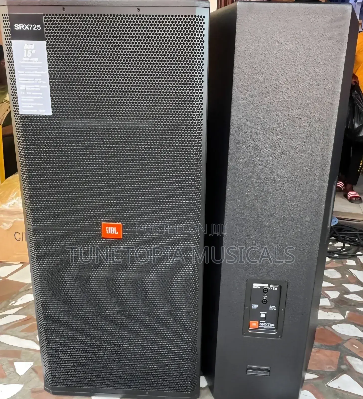 JBL Srx725 Professional 2-Way Full-Range/Mid-Range Loudspeakers