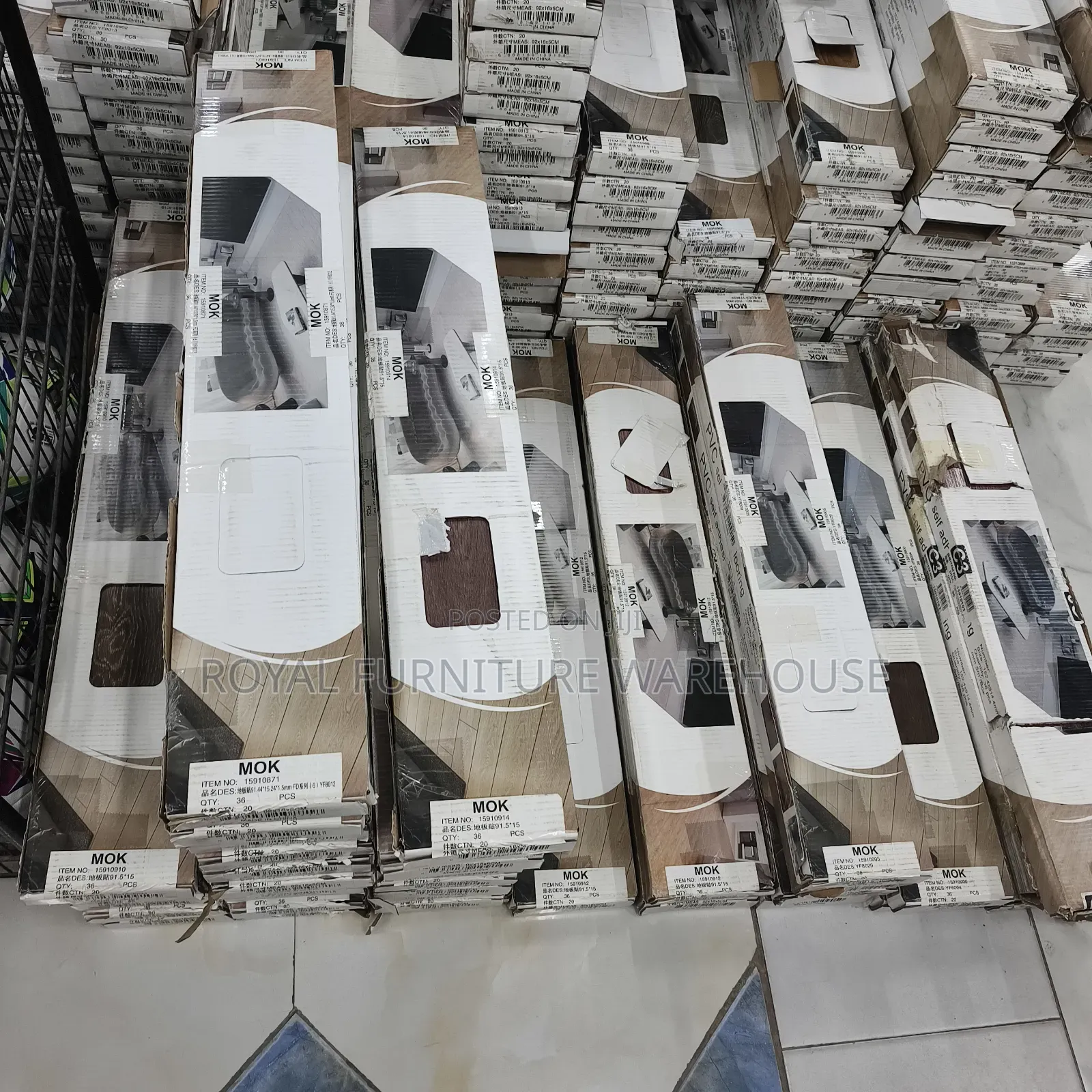 Spc (Stone Plastic Composite) / Lvt (Luxury Vinyl Tile) 36pcs