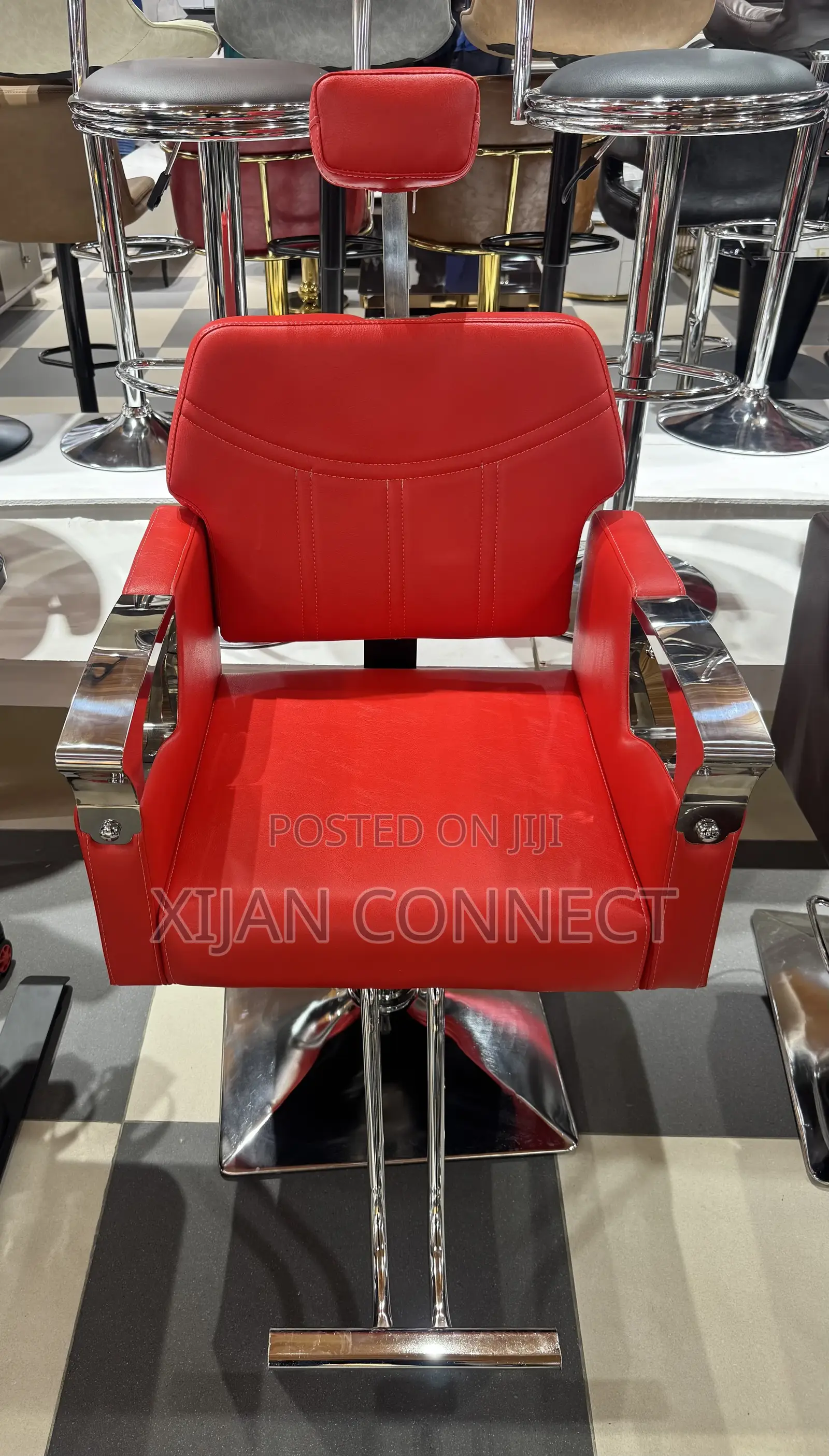 Modern Salon Chair / Barber Chair – Strong Comfortable