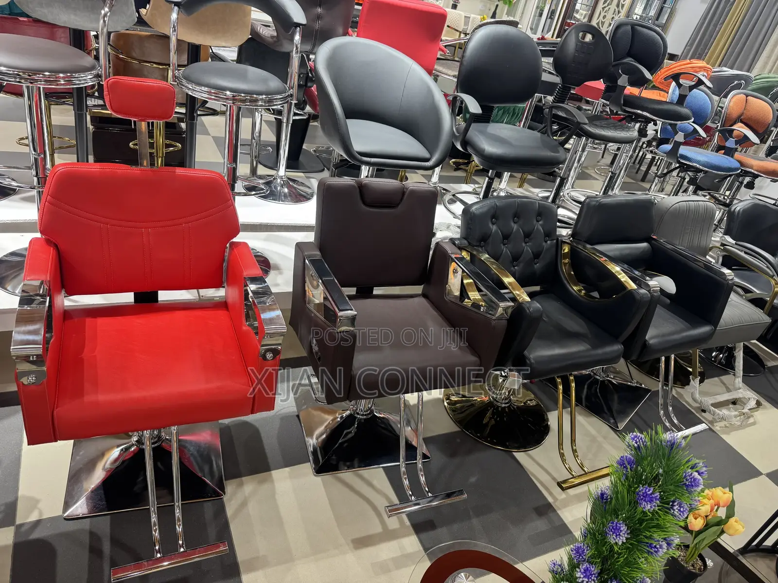 Modern Salon Chair / Barber Chair – Strong Comfortable