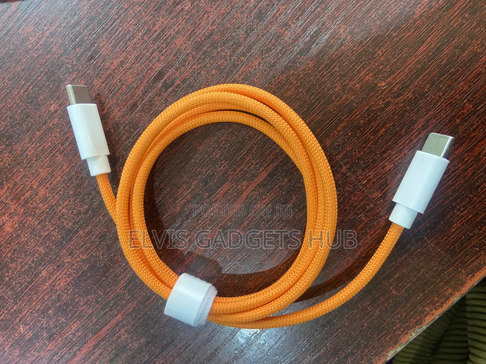 iPhone 17 Cable