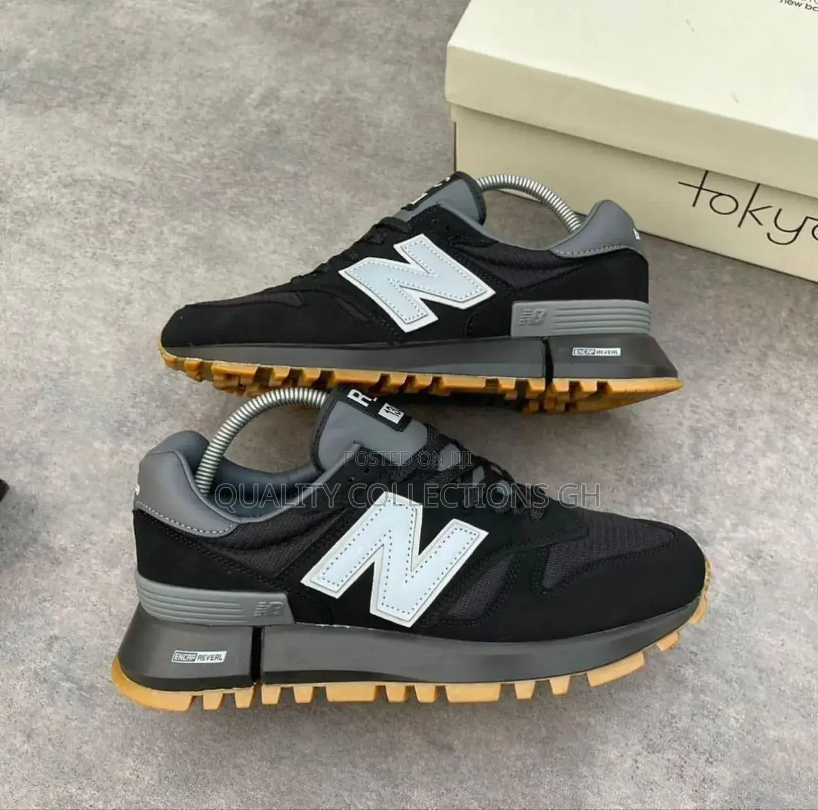 New Balance Pure