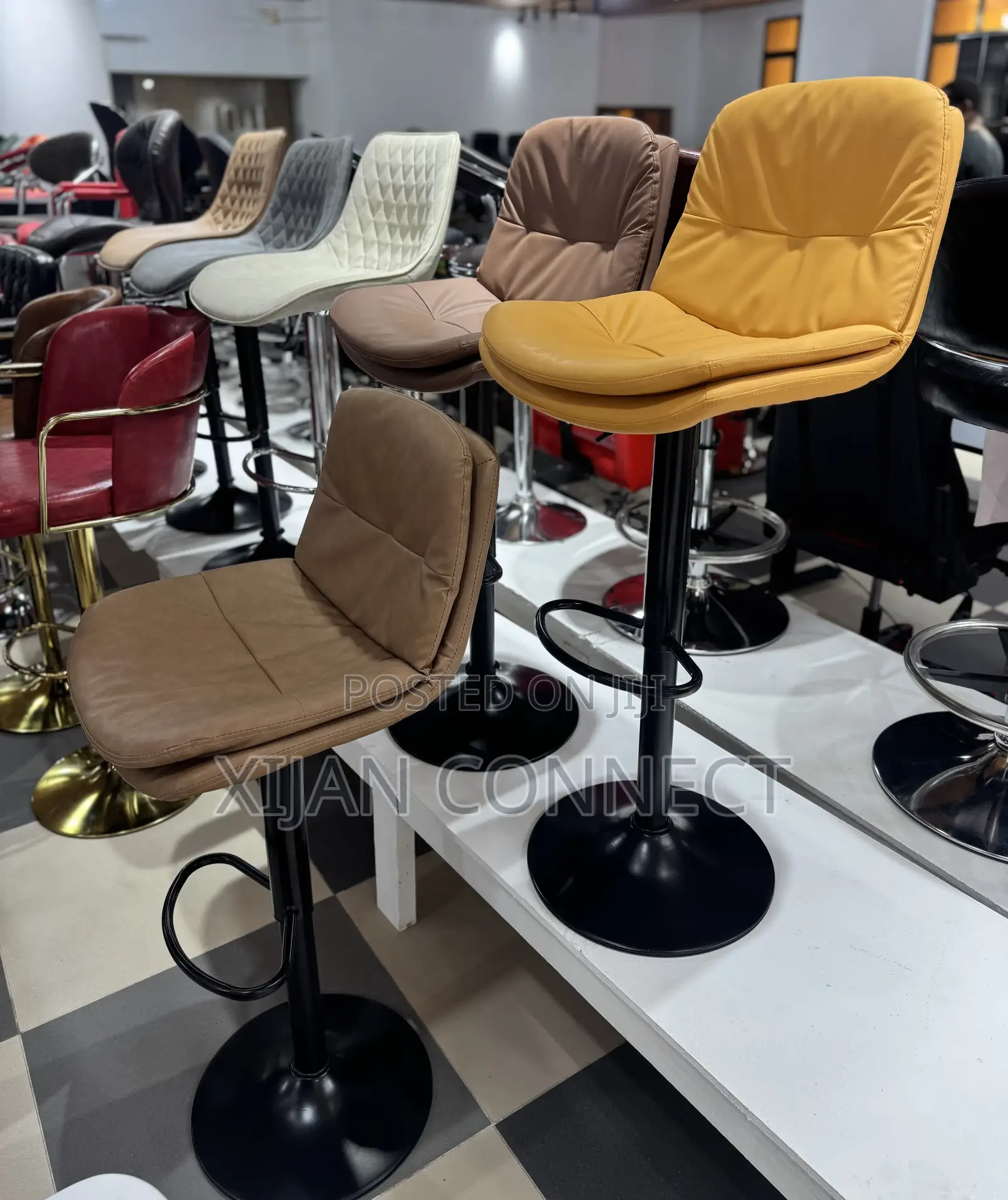 Modern Bar Chair / Bar Stool – Adjustable Comfortable