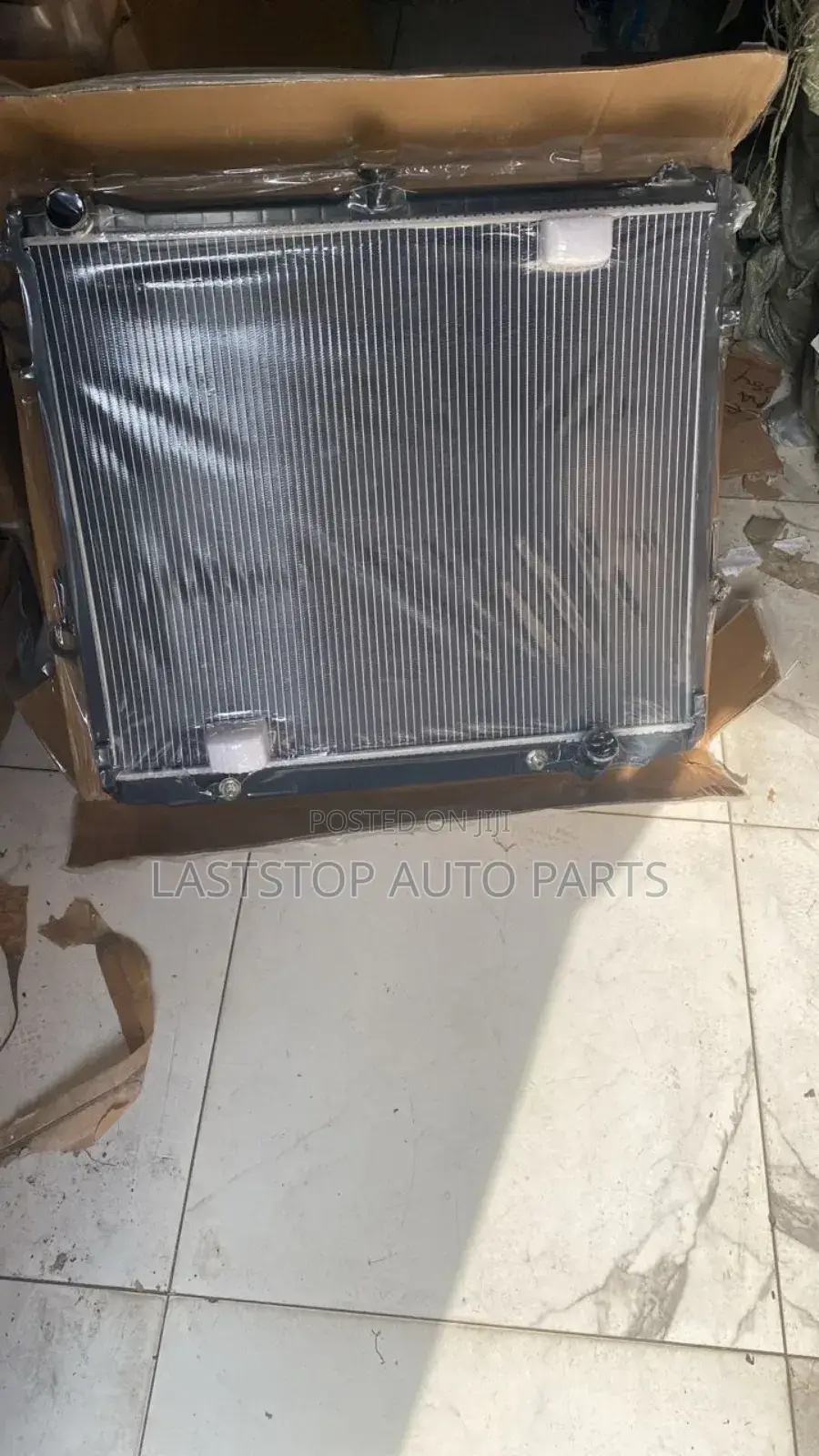 Landcruiser 100, 200, 300, V8, Radiator [Water Tanks] - To All Areas.