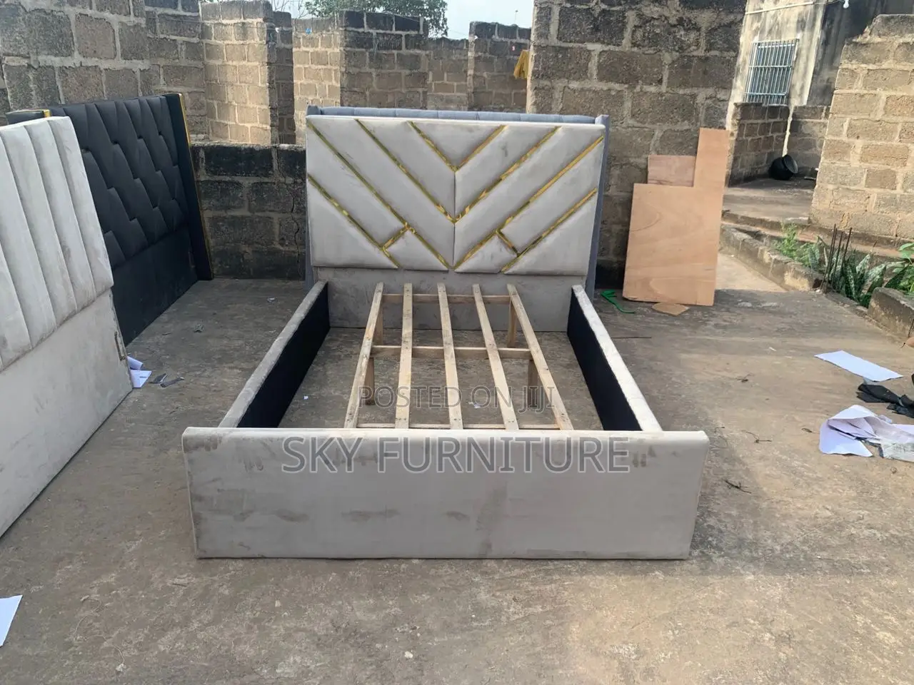 Nyxar Double Bed Frame