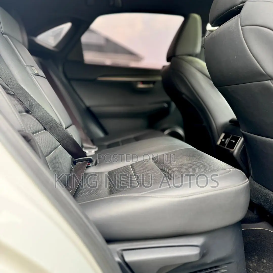 Lexus NX 350 AWD 2021 White