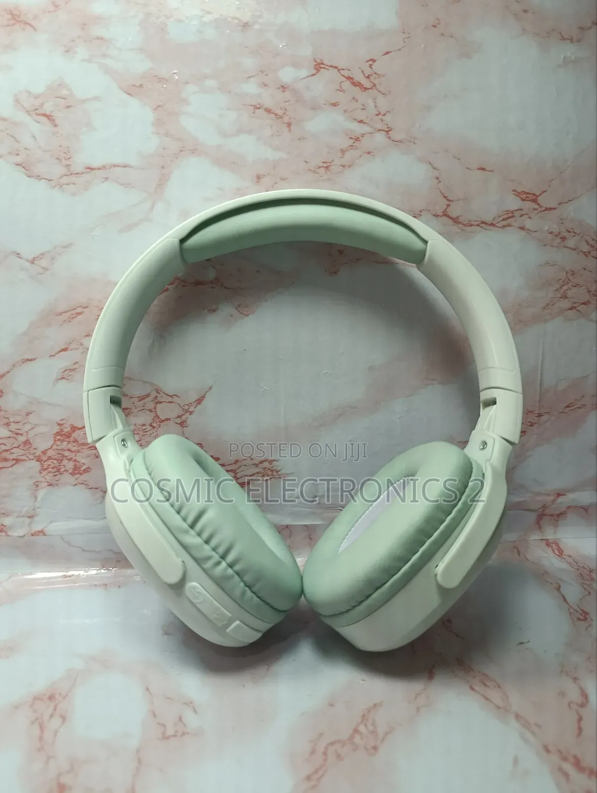 JBL Harman Pure Bass Wireless Headphones – Tune M9bt