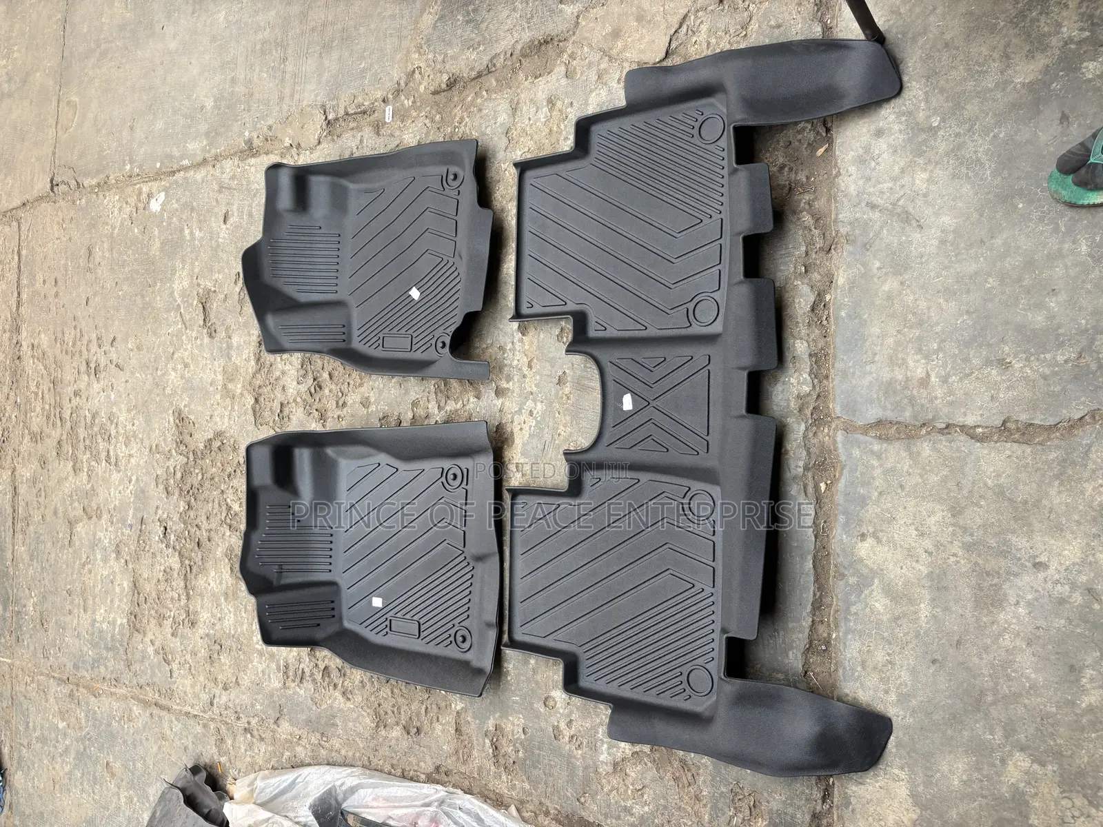 Honda CRV 2017 2018 2019 Full Interior Floor Mat or Carpert All Black
