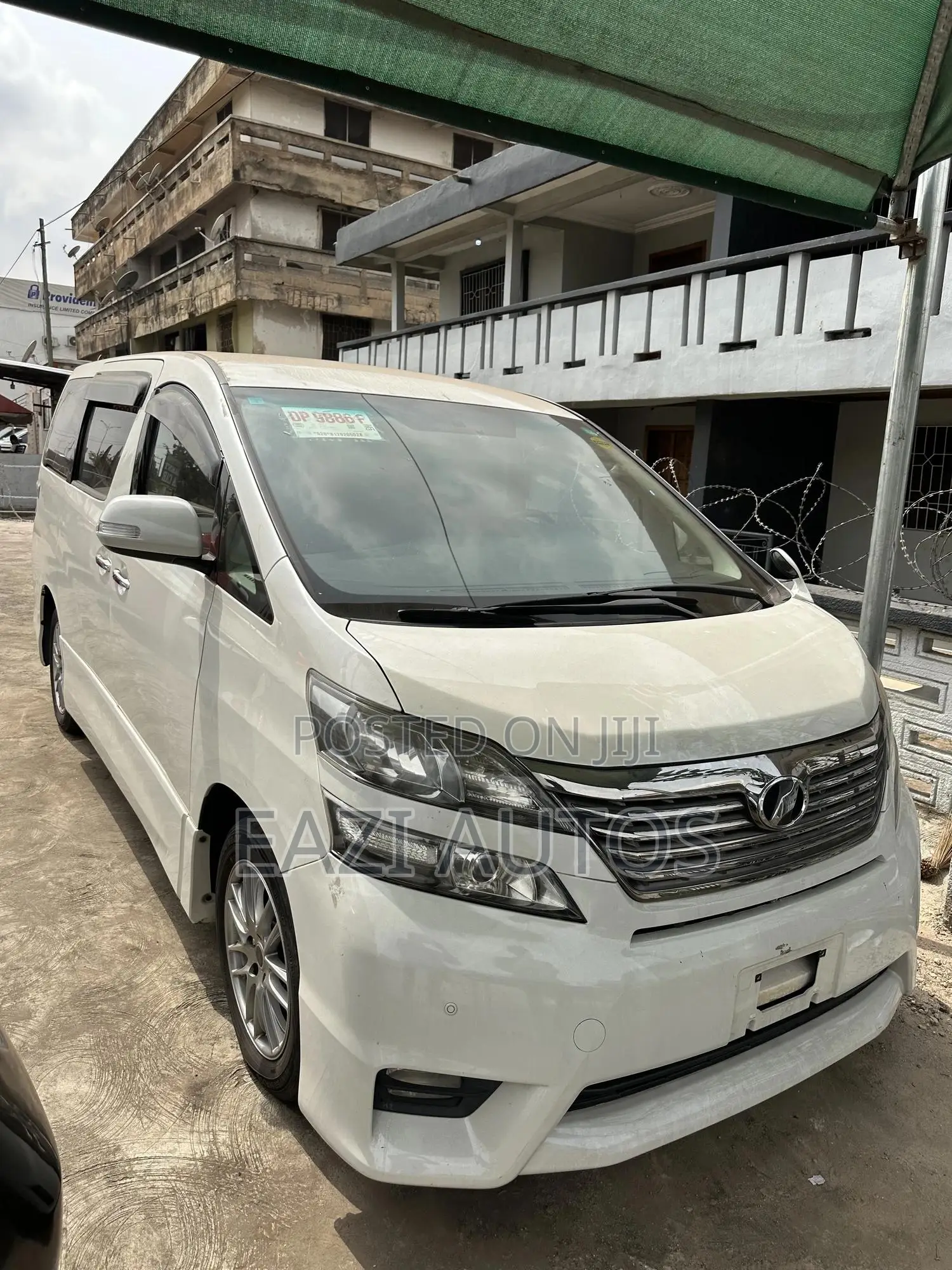 Toyota Vellfire 2014 White