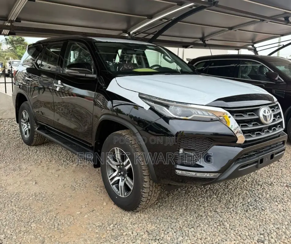 New Toyota Fortuner 2025 Black