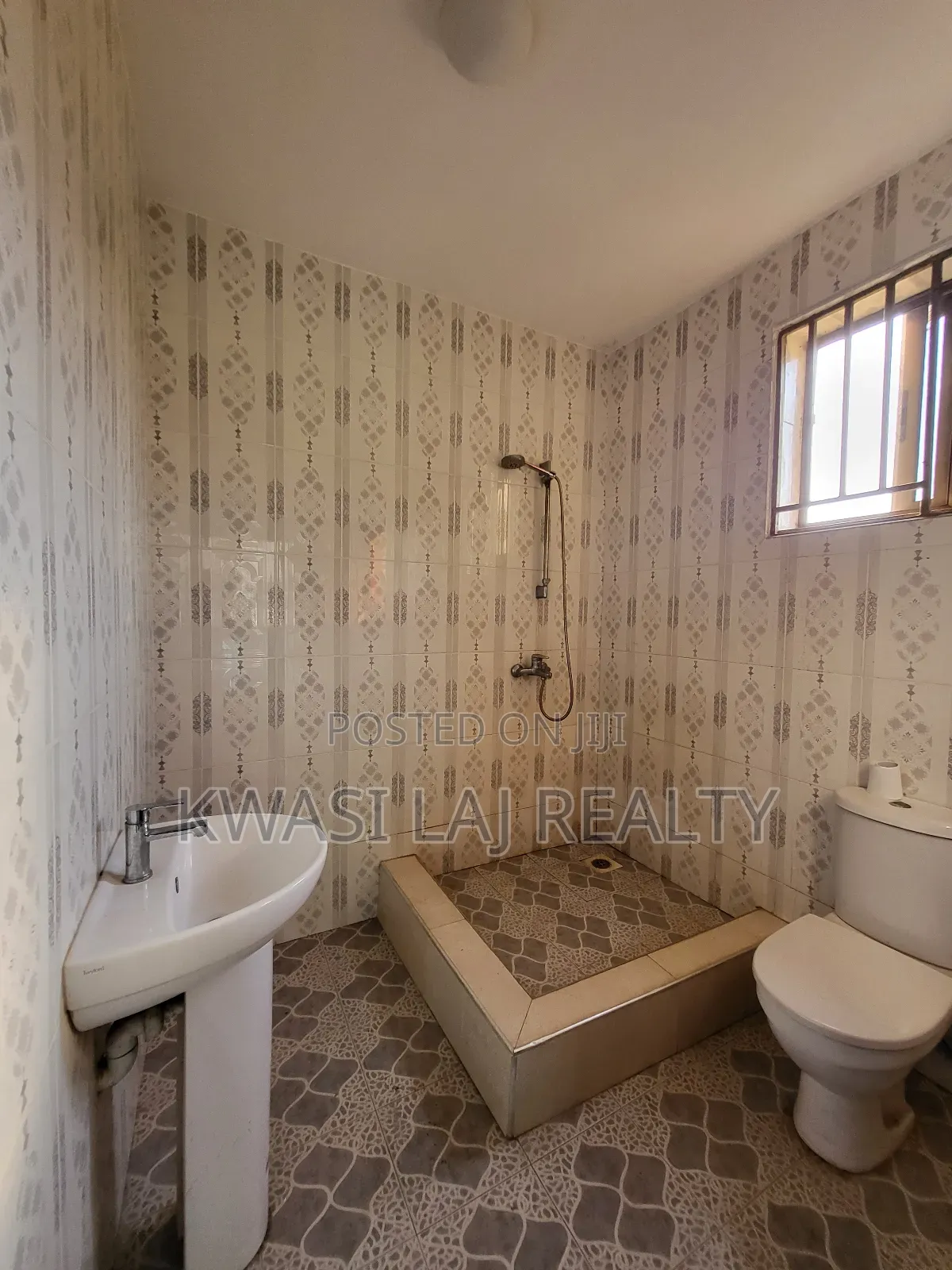 2bdrm Apartment in Mile11, Weija for rent
