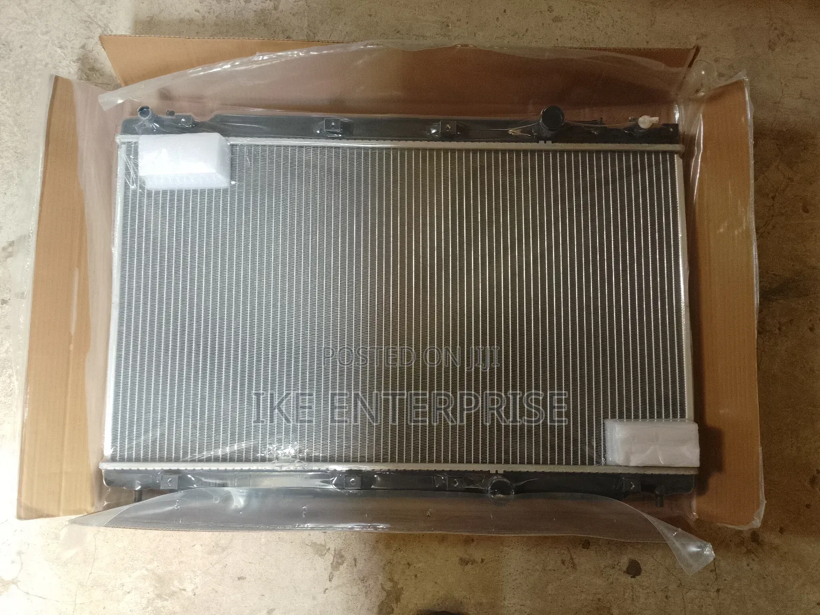 Honda CRV Radiator Water Tank 2017,2018,2019,2020,2021,2022