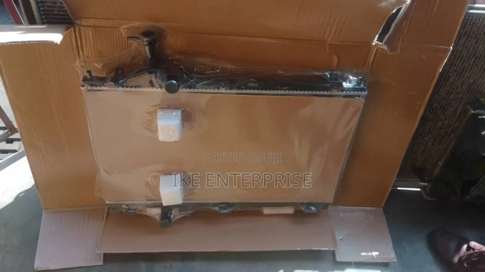 Mitsubishi Outlander Radiator Water Tank 2015,2016,2017,2018,2019