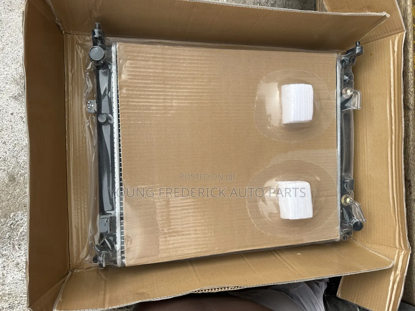 Nissan Versa 2012 Radiator