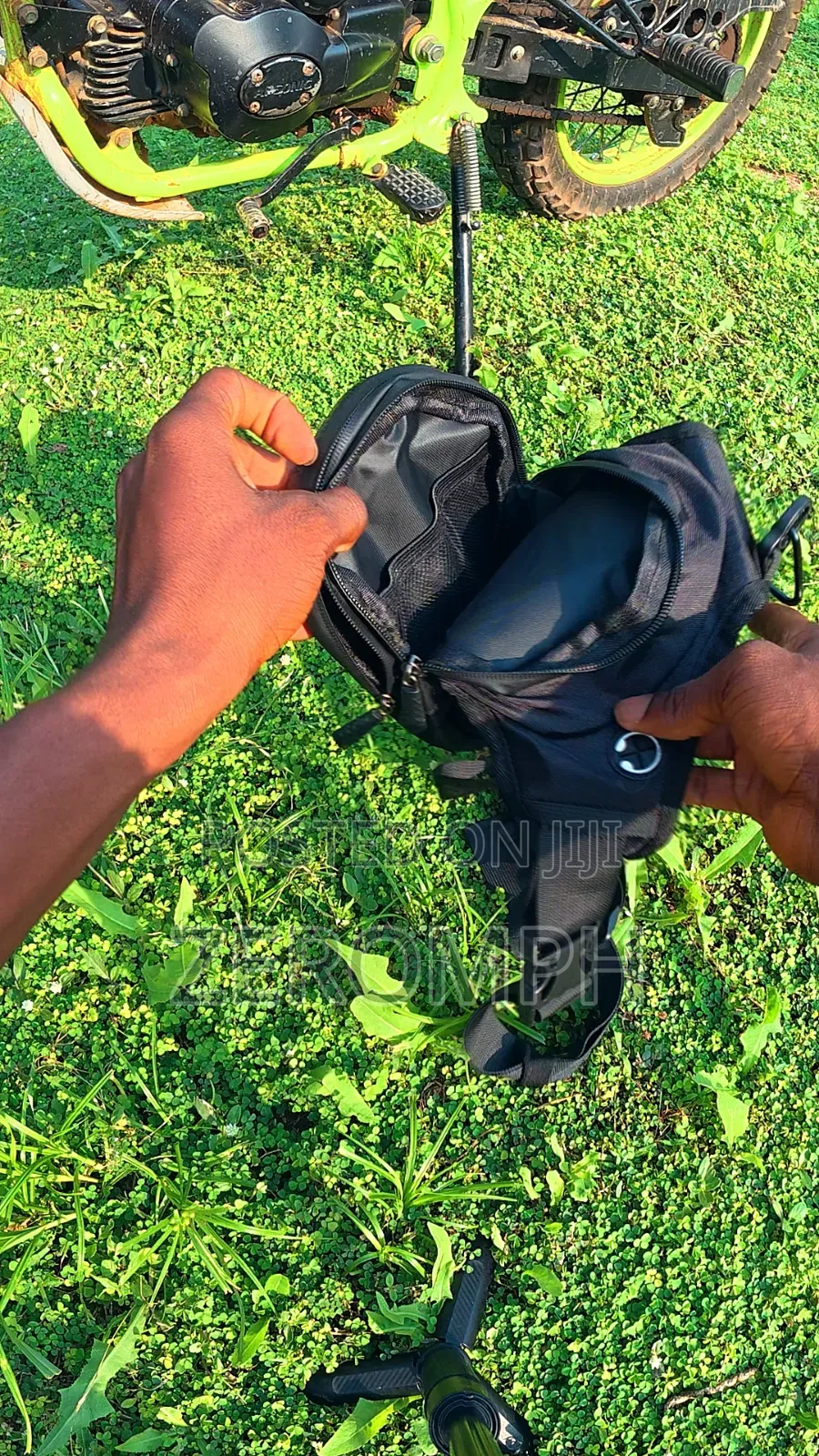 Side Leg Bag With Waterproof Zip