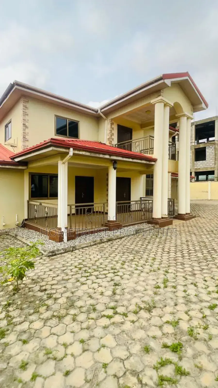 5bdrm House in Hometrust Properties, Pokuase for sale