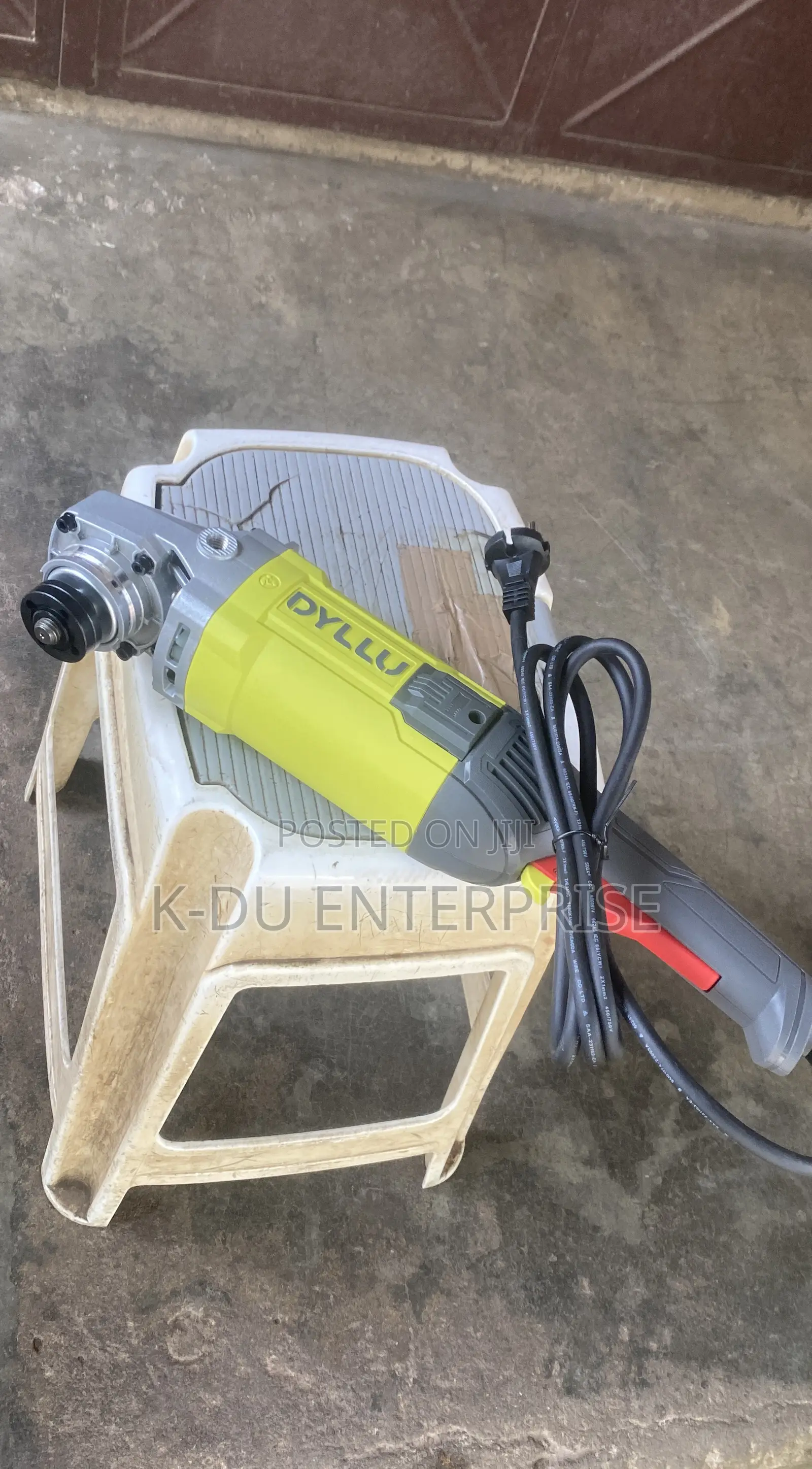 Dyllu Angle Grinder 1800w