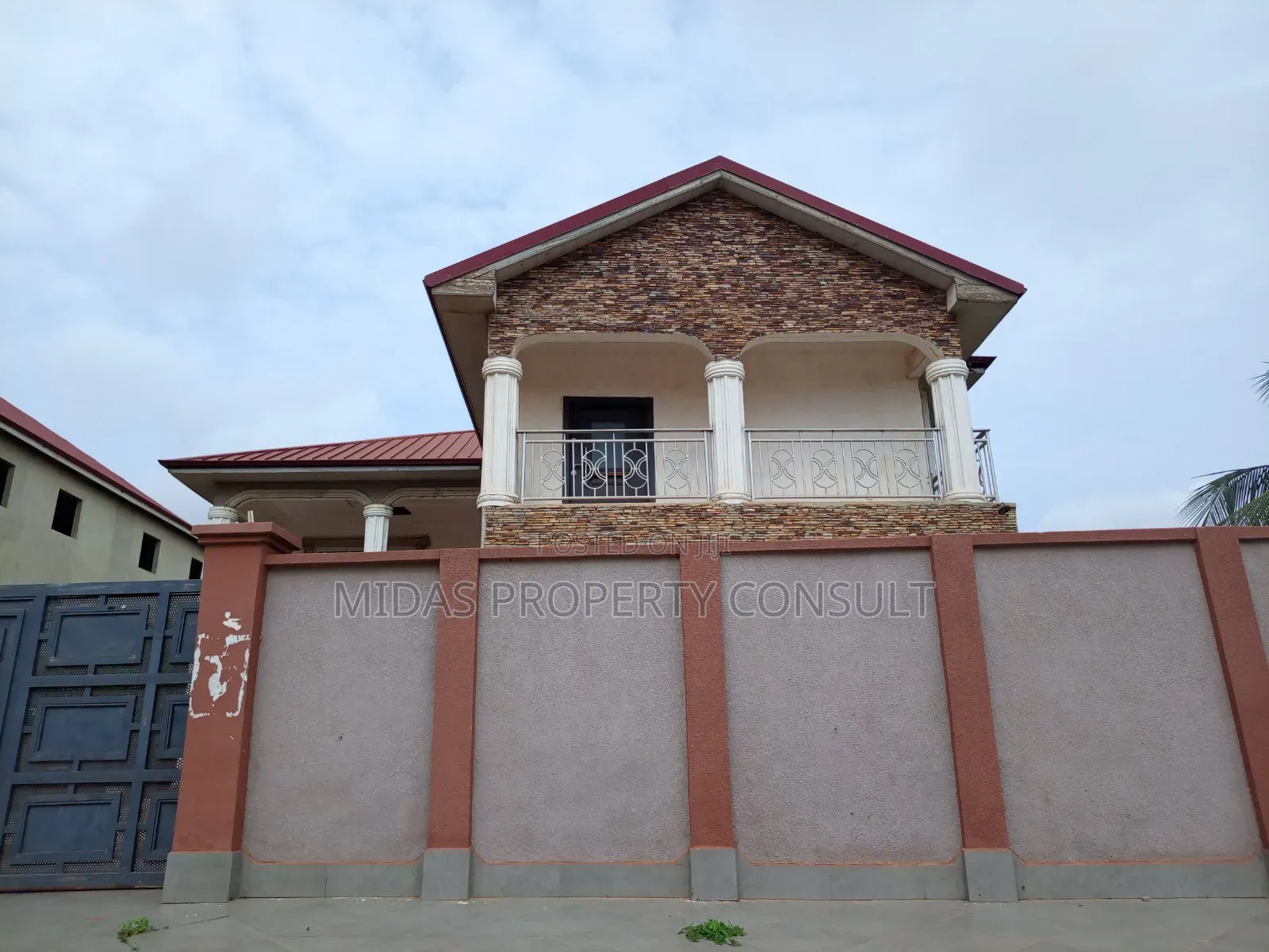 7bdrm House in Bortianor for sale