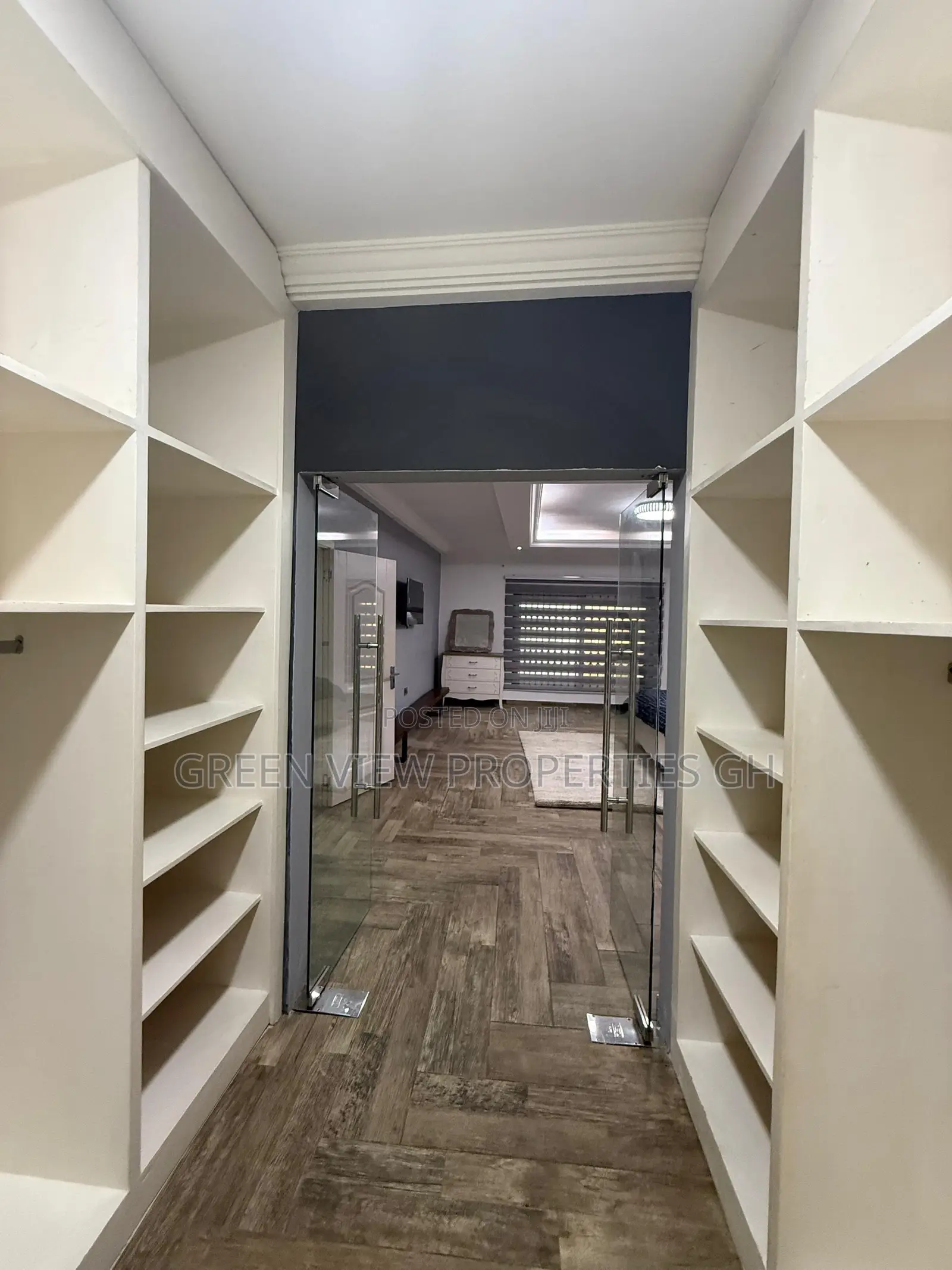Furnished 5bdrm Maisonette in East Legon for sale